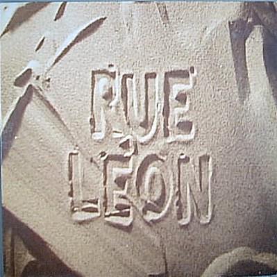Rue Léon - Almée    